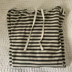 Long sleeve soft hooded top